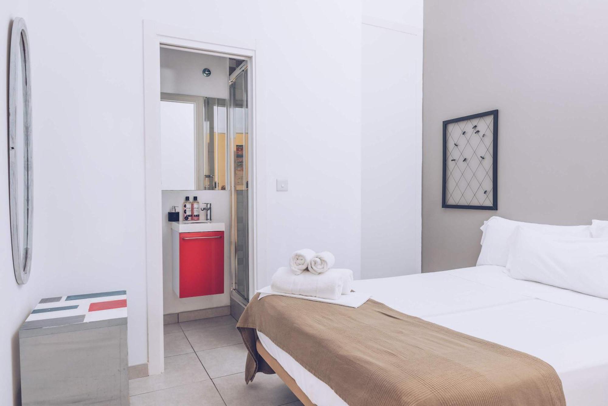 شقة 2Br And 2Ba In The Zoko Cozy And Convenient غيبرالتار المظهر الخارجي الصورة